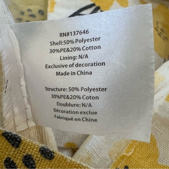 VERA NEUMANN CANVAS YELLOW FLOWER TOTE - Picture 12 of 14